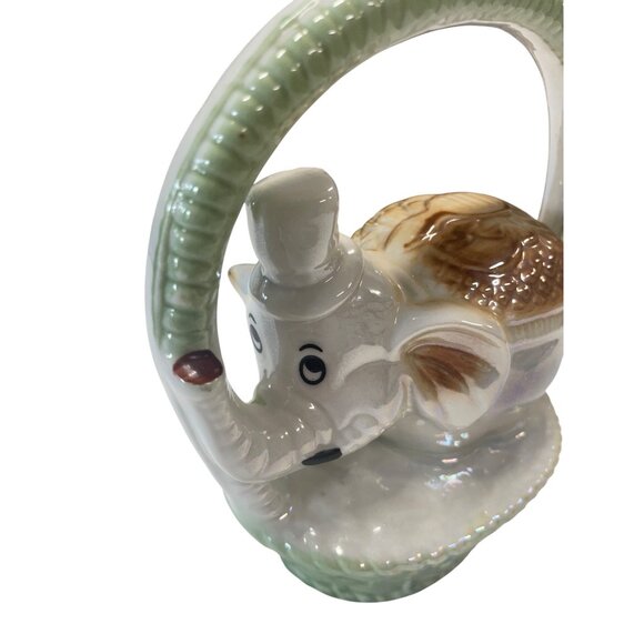 Handcrafted Lusterware Porcelain Elephant In A Basket made in Brazil #1906 - Picture 6 of 8
